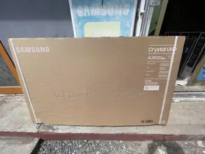  Samsung Series 8 70” UHD 4K Smart Air Slim Led Tv