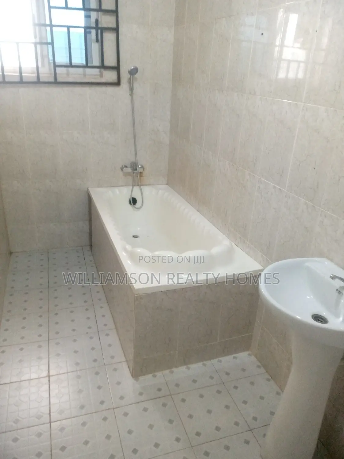 3bdrm House in Collins Dauda,, Spintex for rent