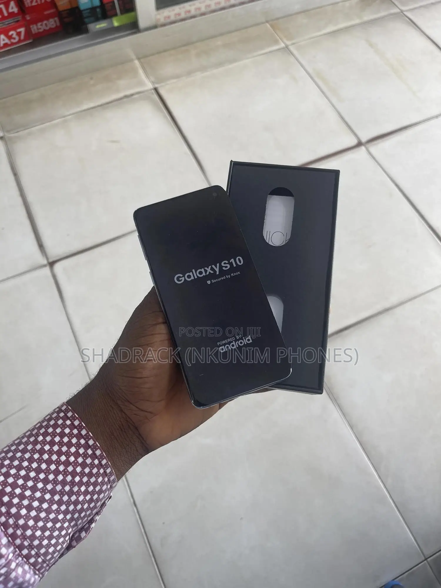 New Samsung Galaxy S10 128 GB Blue