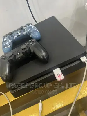 PS4 Slim 1TB FIFA 24 GTA 5 Installed