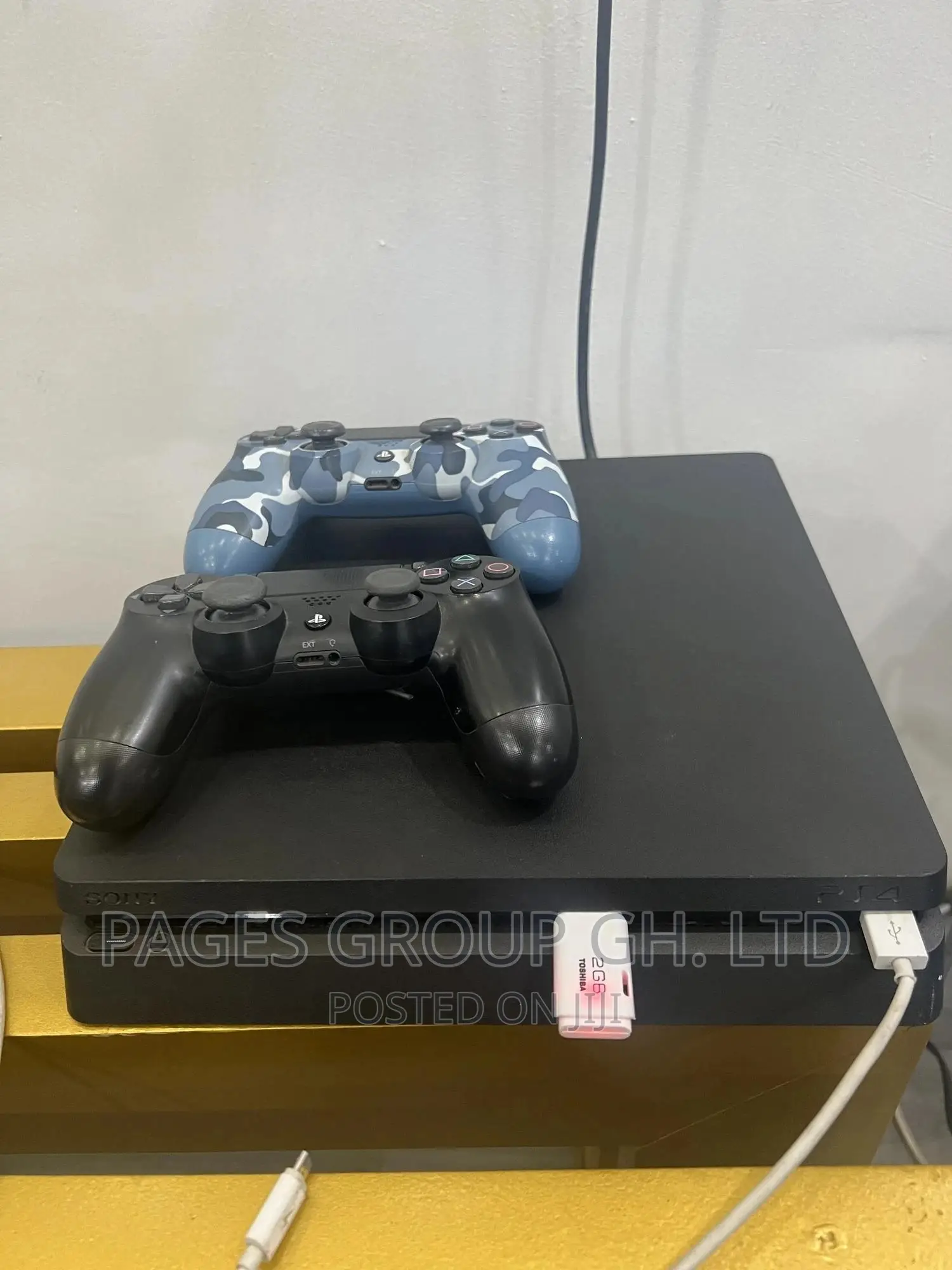 PS4 Slim 1TB FIFA 24 GTA 5 Installed