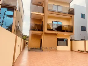 4bdrm Mansion in Living Large, East Legon for Rent