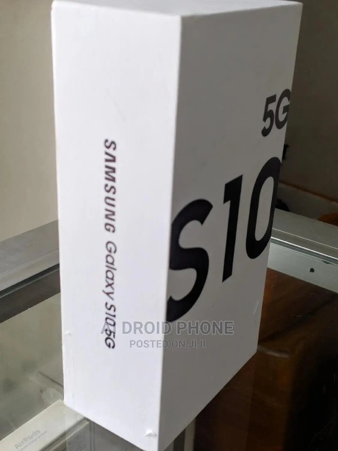 New Samsung Galaxy S10 5G 256 GB Black
