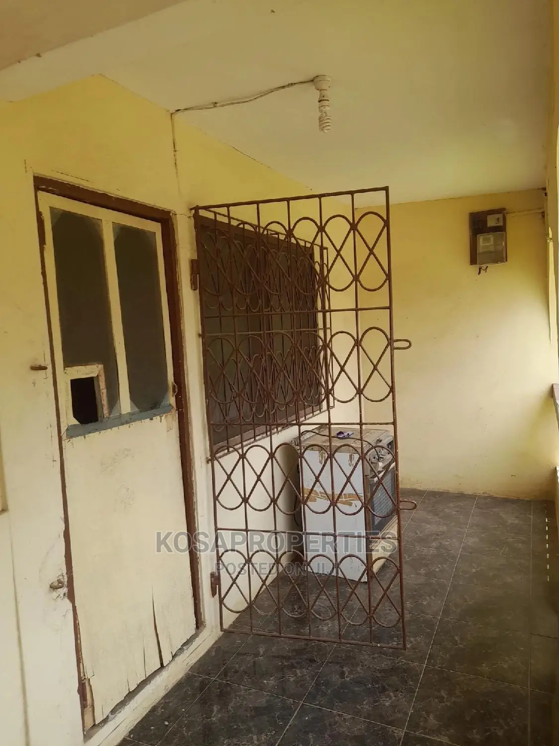 4bdrm House in Mataheko, Kaneshie for sale