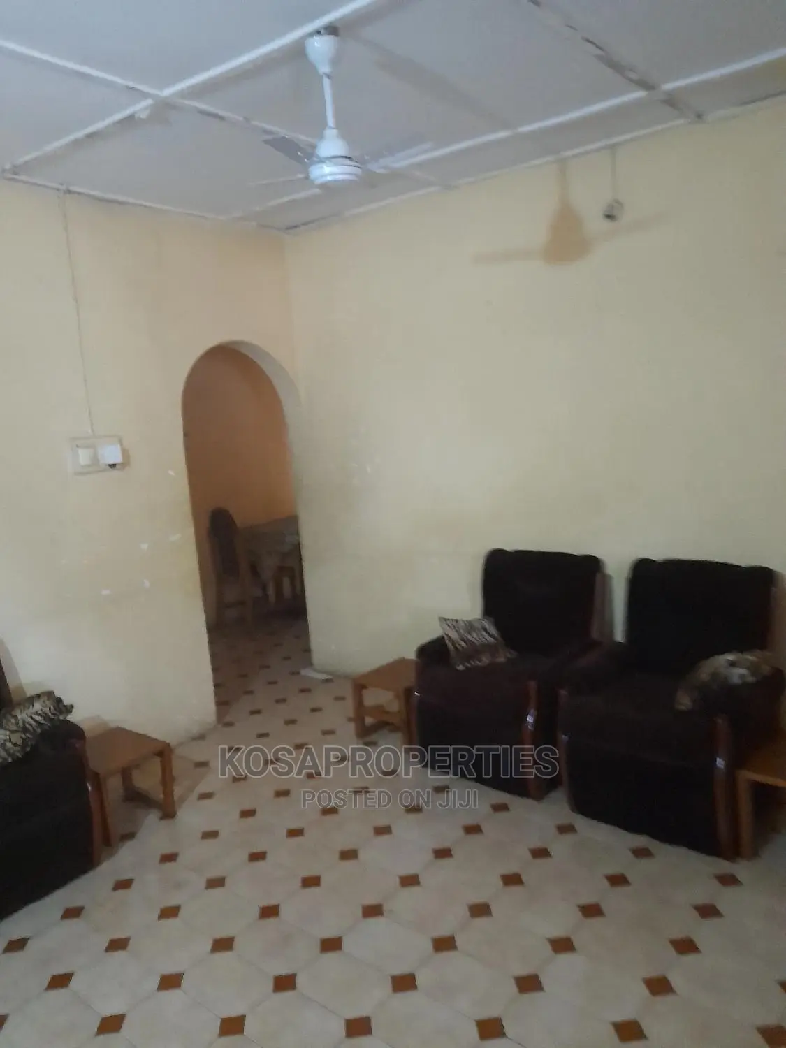 4bdrm House in Mataheko, Kaneshie for sale