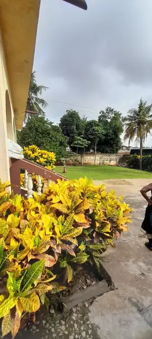 4bdrm House in Mataheko, Kaneshie for sale
