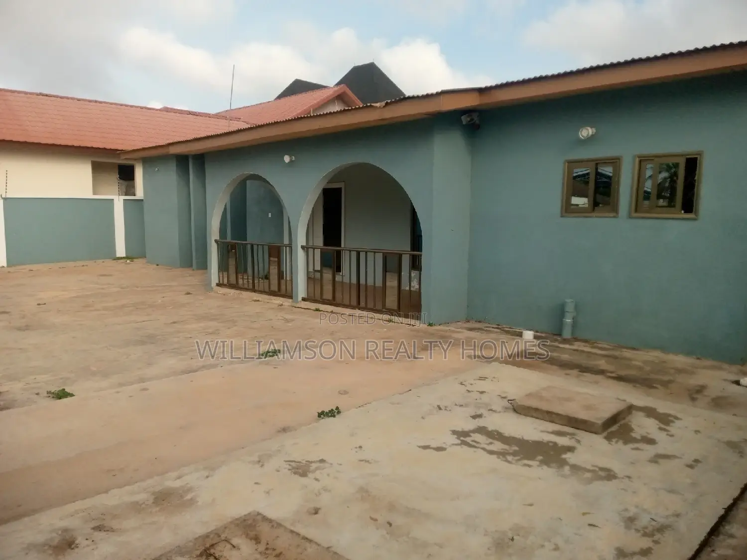 4bdrm House in Community 20 Estate, Spintex for rent