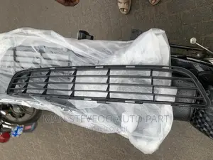 Toyota Corolla Bumper Grill 2009-10