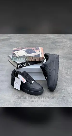 Nike Air Force 1