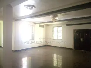 8bdrm House in Community 18, Spintex for rent