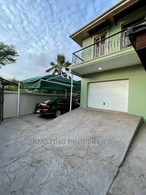 Furnished 4bdrm House in 4 Bedrooms House for Sale