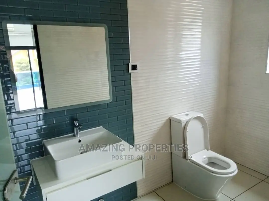 Furnished 4bdrm House in 4 Bedrooms House for Sale