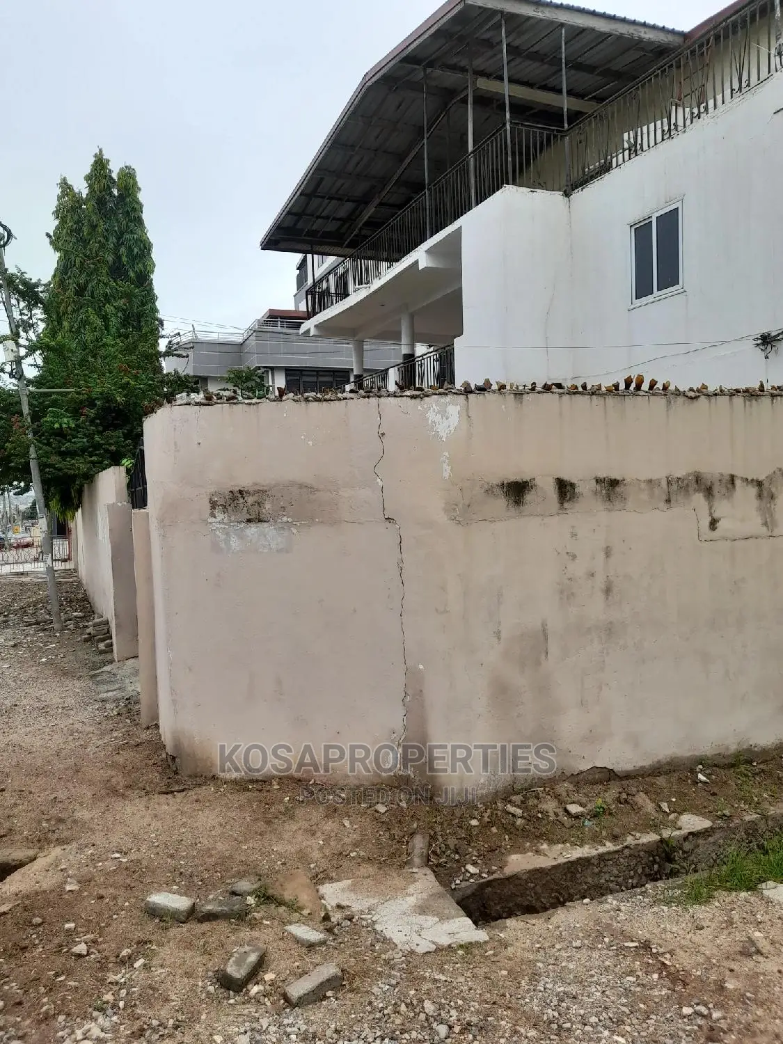 10bdrm House in Asylum Down for Sale
