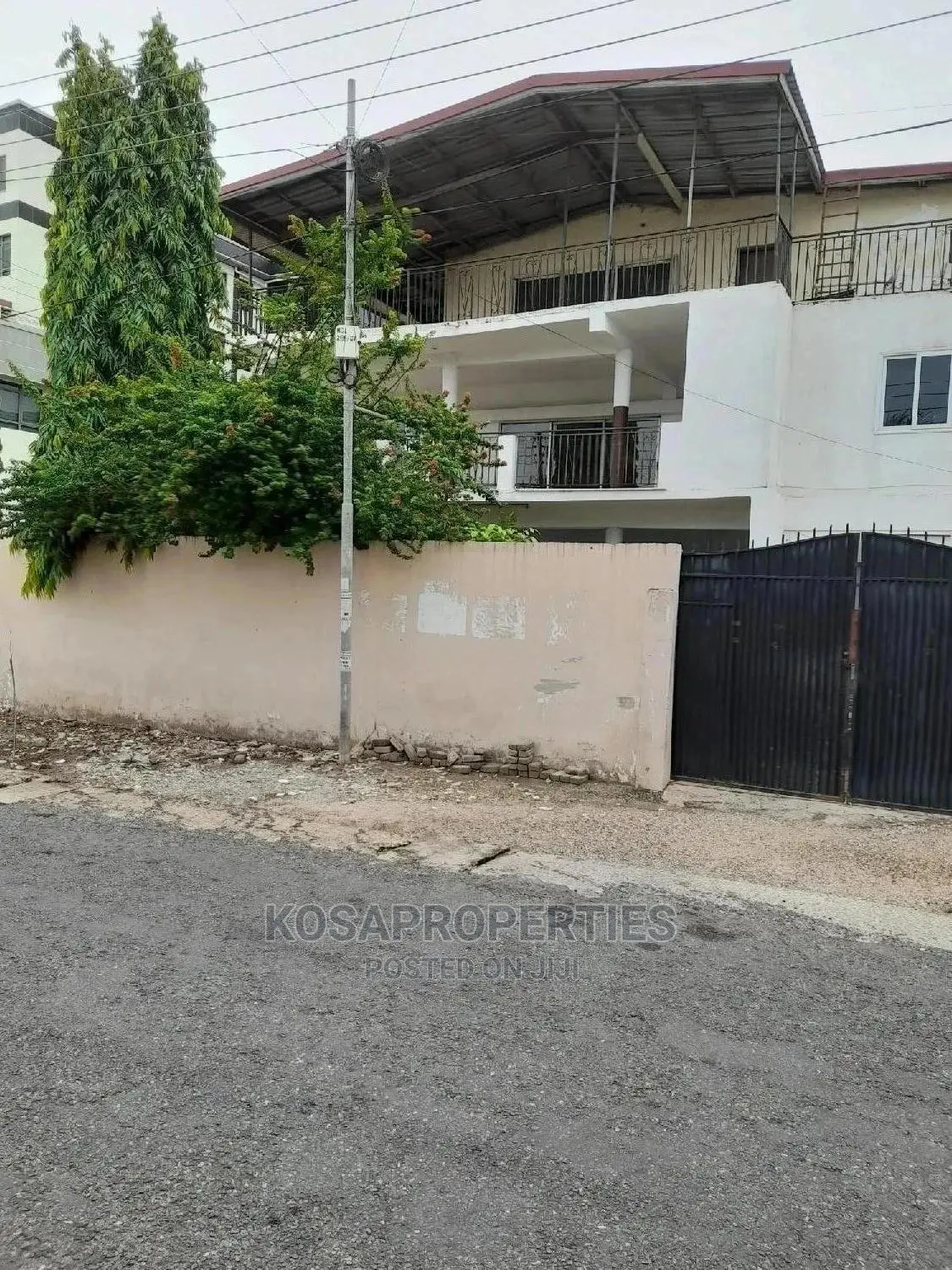 10bdrm House in Asylum Down for Sale