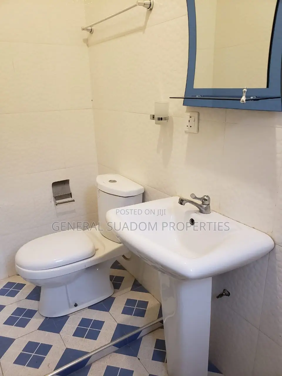 3bdrm House in Suadom Properties, Baatsona Total for rent