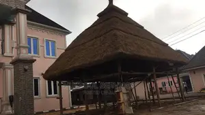 Hut Contractor