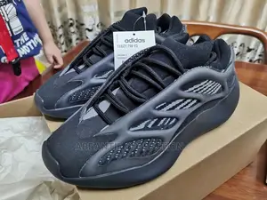 Yeezy Boost 700 V3