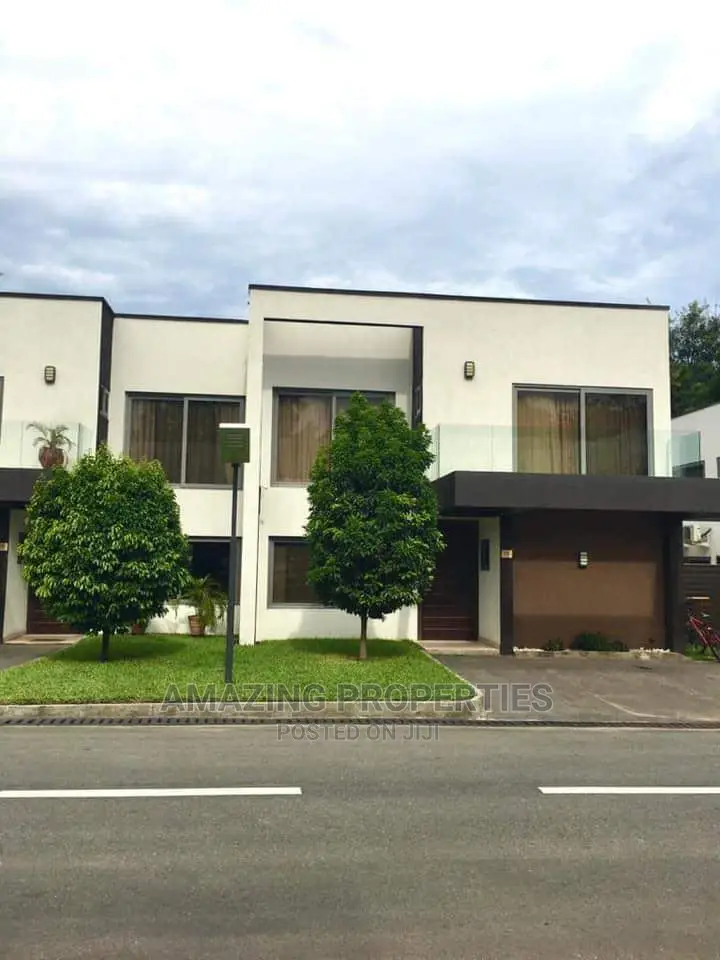 Furnished 4bdrm Townhouse/Terrace in Ridge for Rent