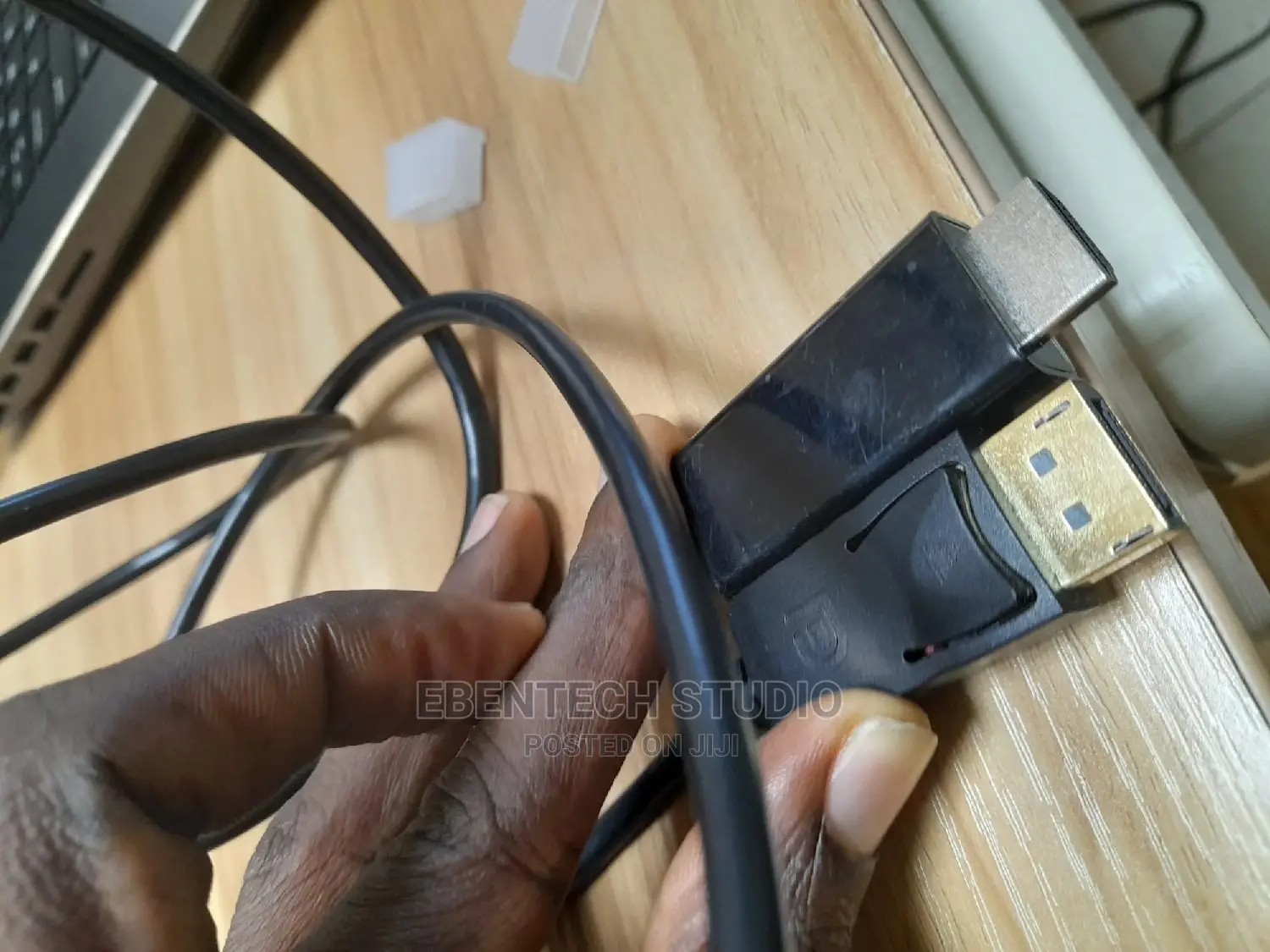 Display Port (Dp) to HDMI Cable