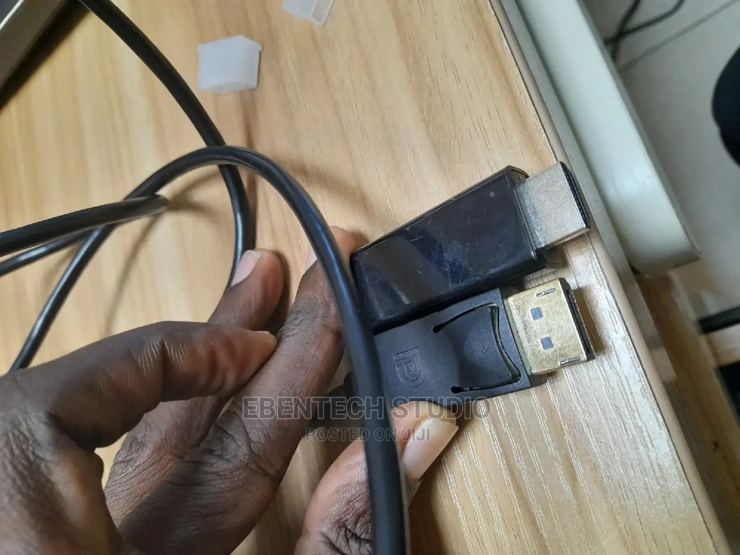 Display Port (Dp) to HDMI Cable