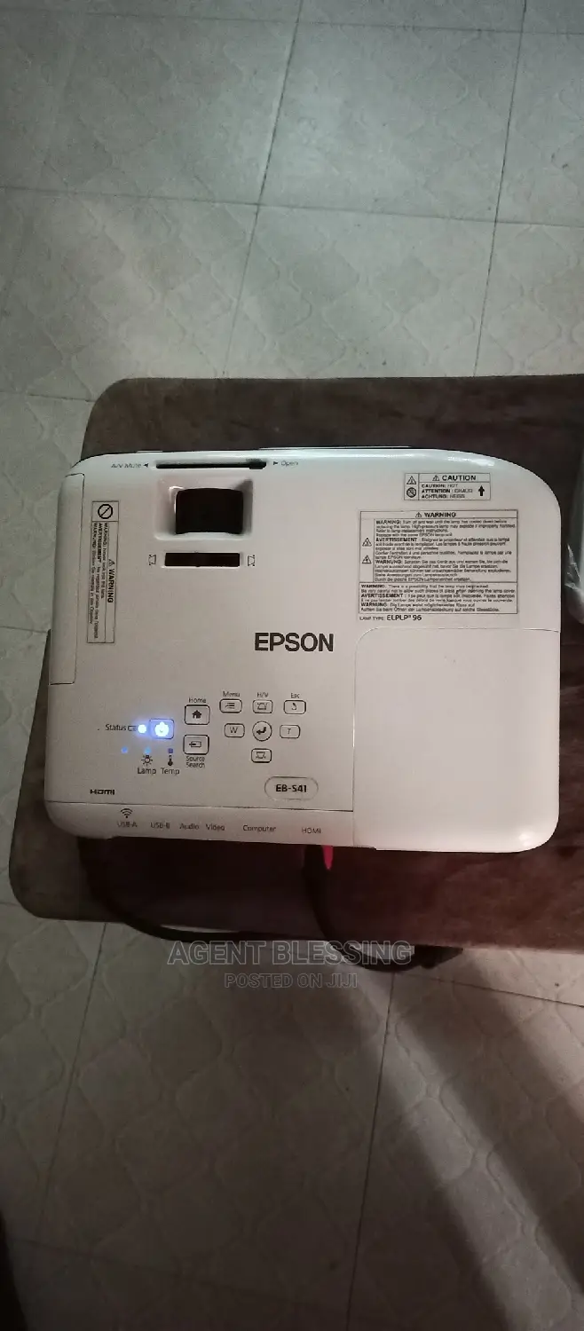 Projector(Gh400) + Screen(Gh200) Rentals in Tema and Accra