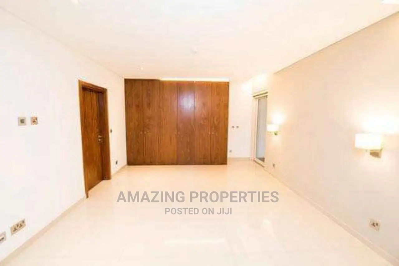 4bdrm Townhouse/Terrace in Cantonments for Rent