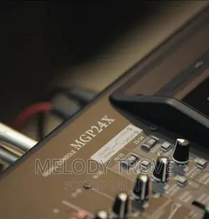 Yamaha MGP24X 24-Channel Mixer With Effects