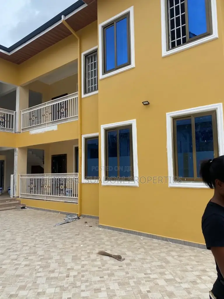 2bdrm Apartment in Suadom Properties, Baatsona Total for rent