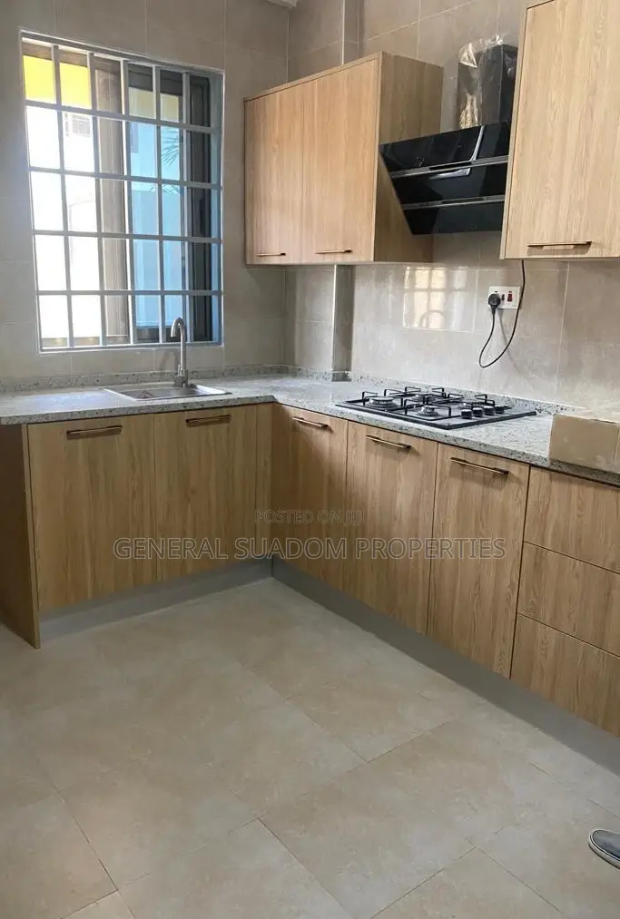 2bdrm Apartment in Suadom Properties, Baatsona Total for rent
