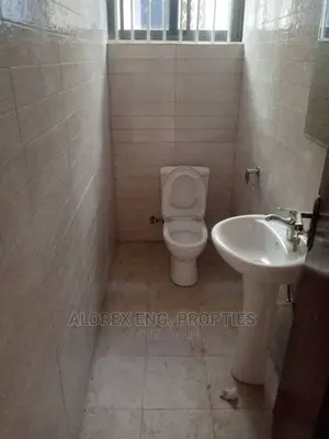 3bdrm House in Self Compound, Abokobi for rent