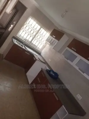 3bdrm House in Self Compound, Oyarifa for rent