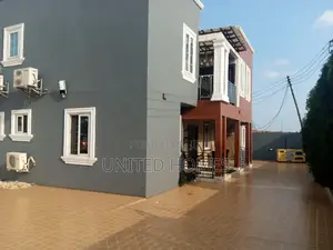Furnished 6bdrm House in Adjiriganor for Sale
