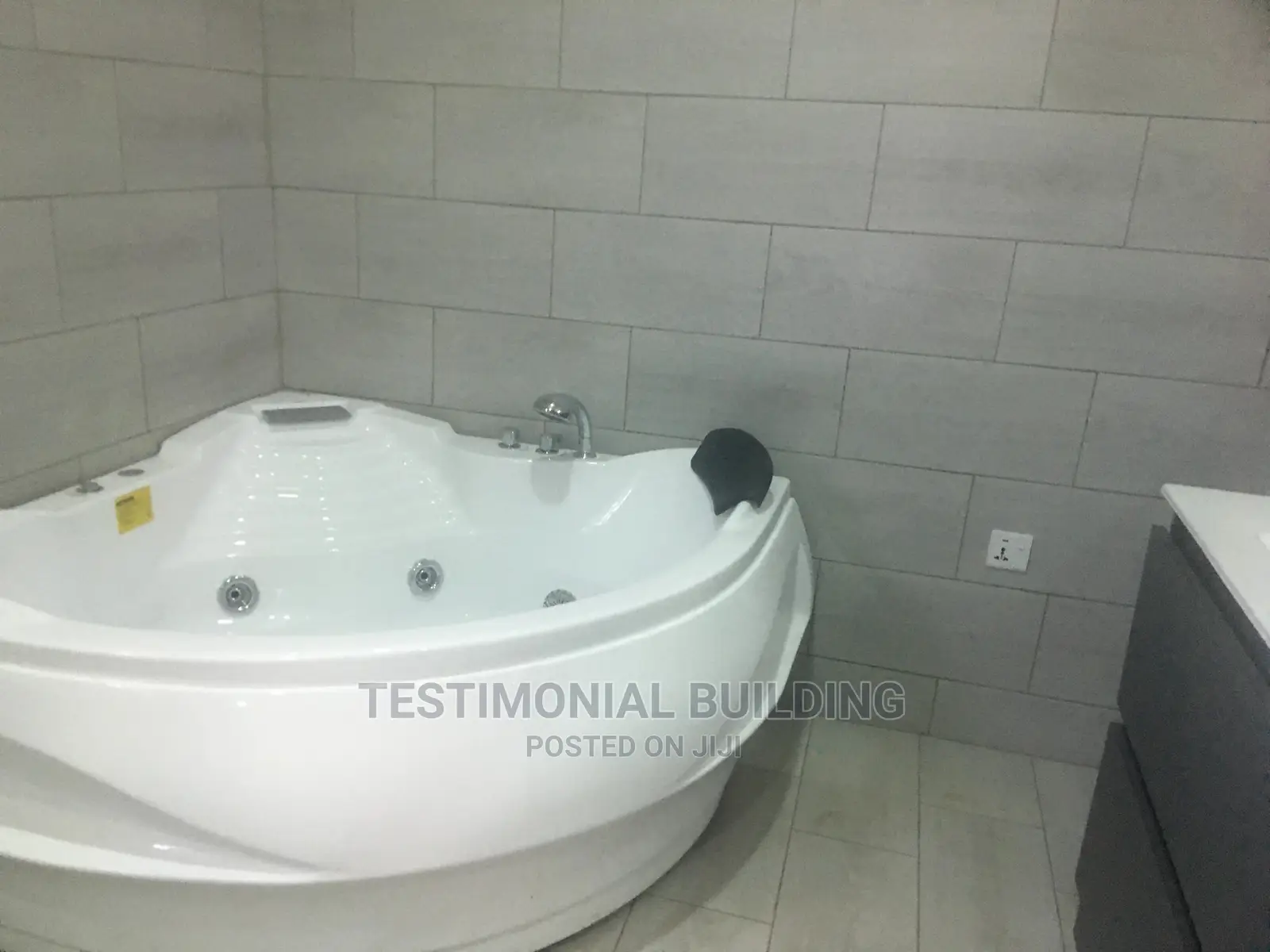 5bdrm House in Testimonial Building, East Legon for Sale