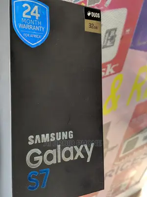New Samsung Galaxy S7 32 GB Gold