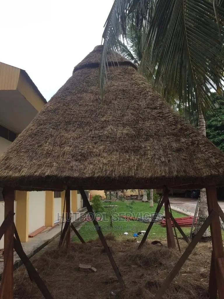 School Summer Hut "Relaxation Hub"