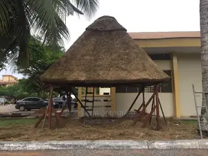 School Summer Hut "Relaxation Hub"
