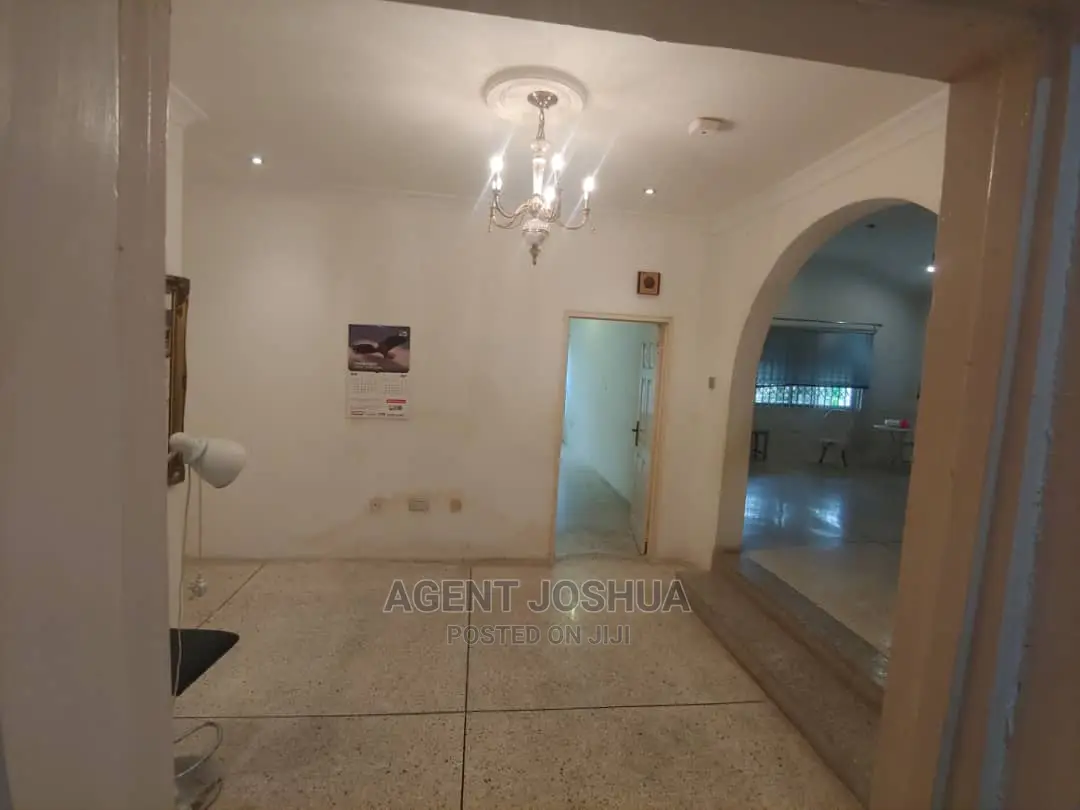 3bdrm House in Regimanuel Estate for rent