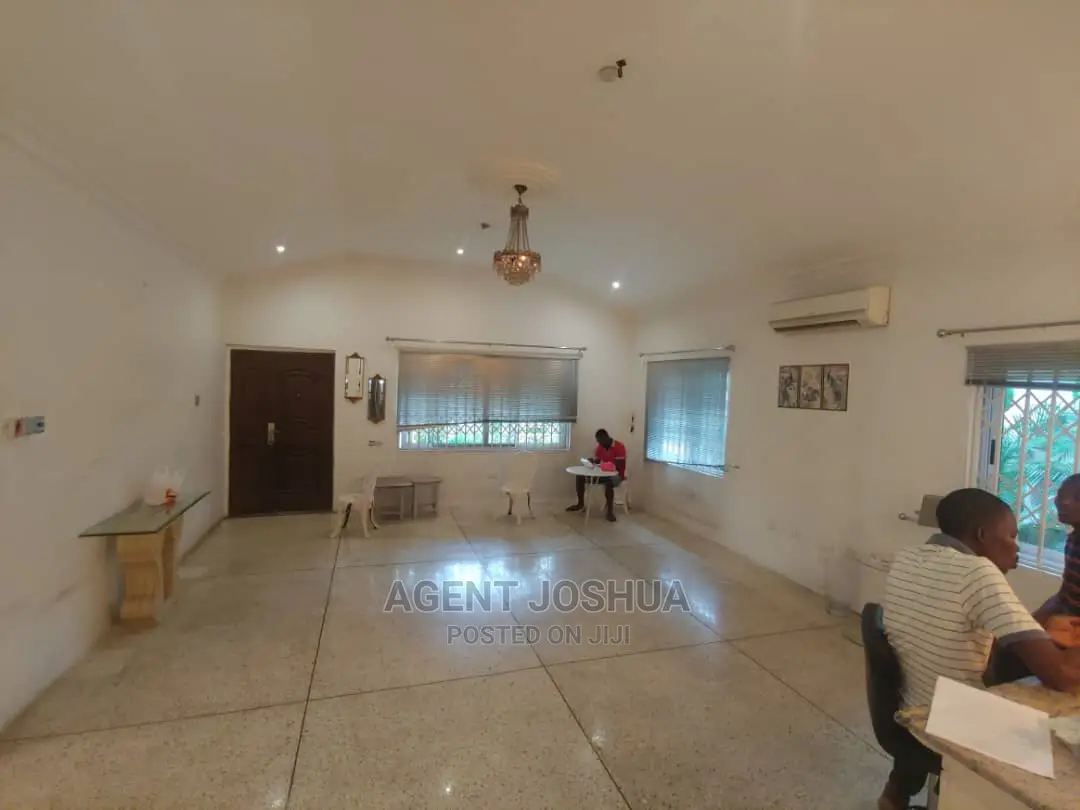 3bdrm House in Regimanuel Estate for rent