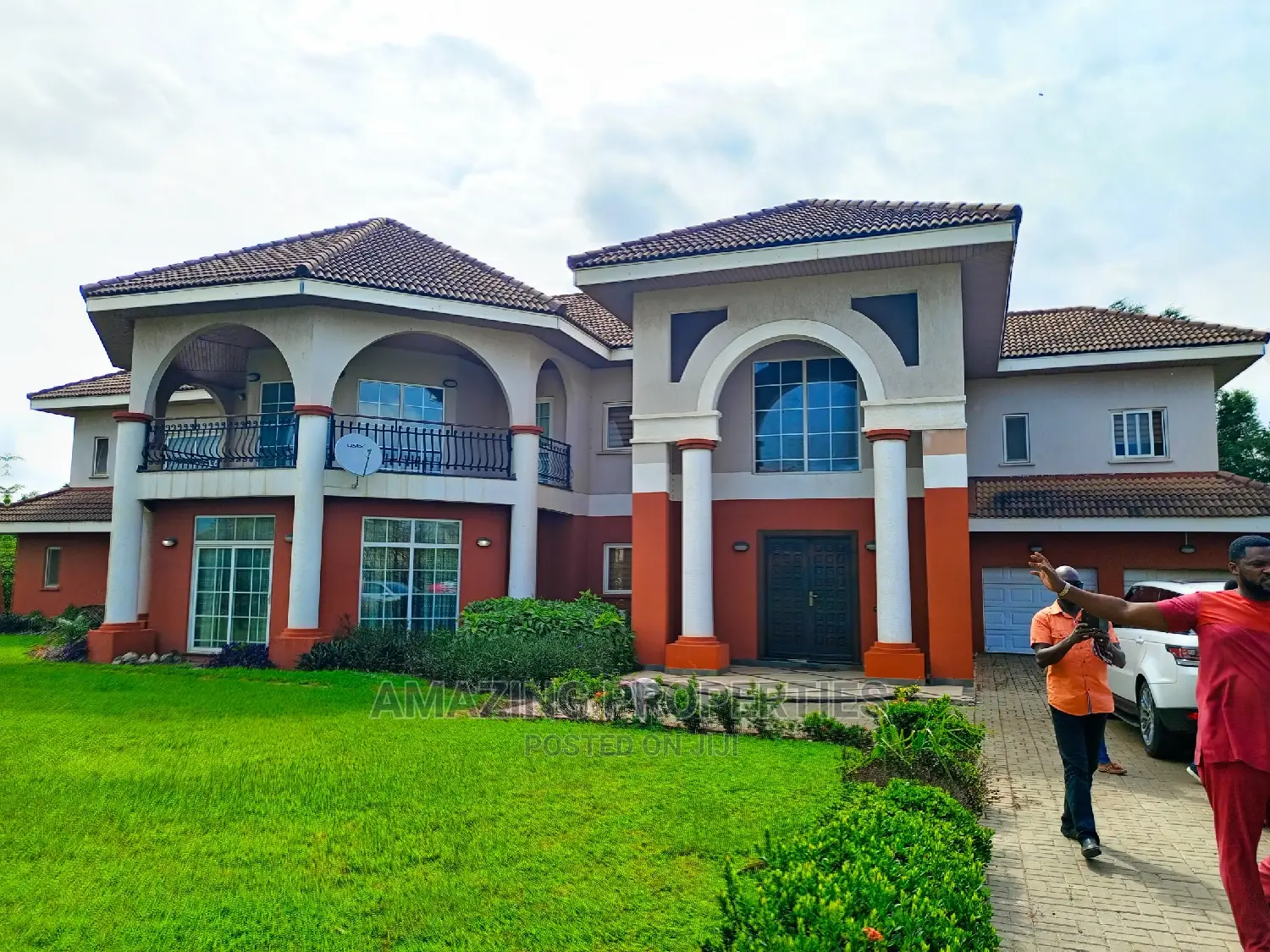 5bdrm House in East Legon for sale