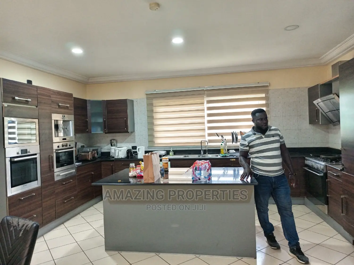 5bdrm House in East Legon for sale