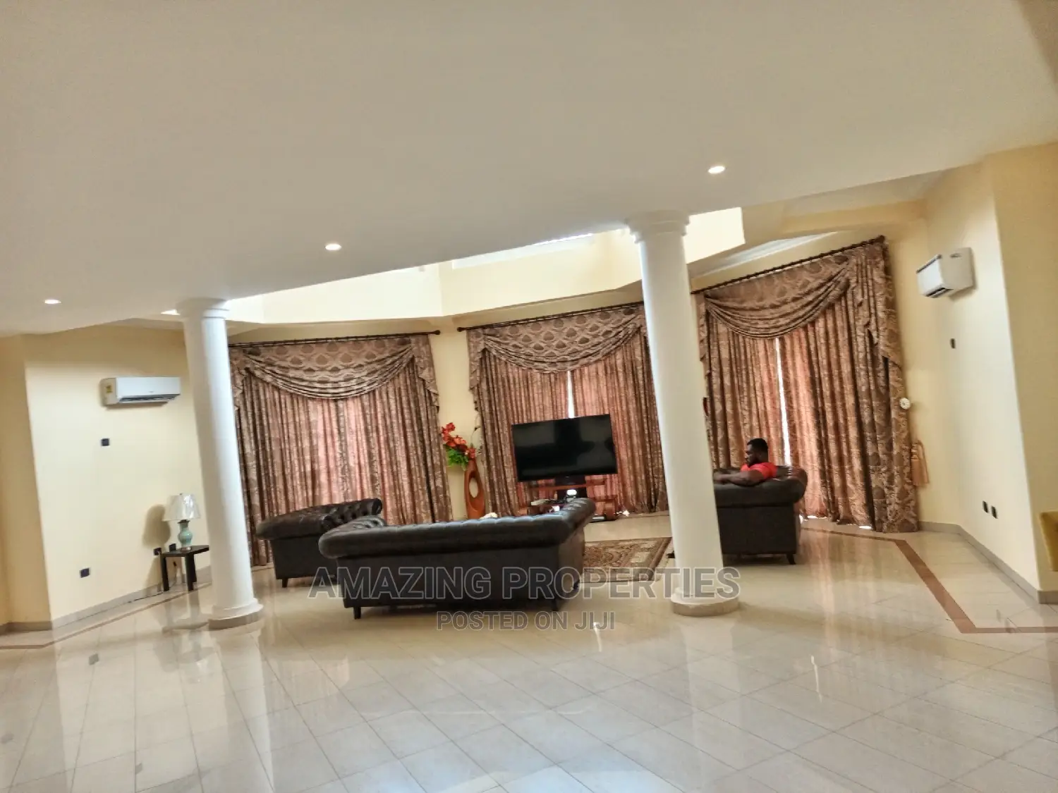 5bdrm House in East Legon for sale