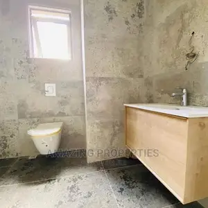 5bdrm House in Trassaco ,East Legon for sale