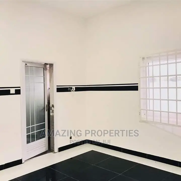 5bdrm House in Trassaco ,East Legon for sale