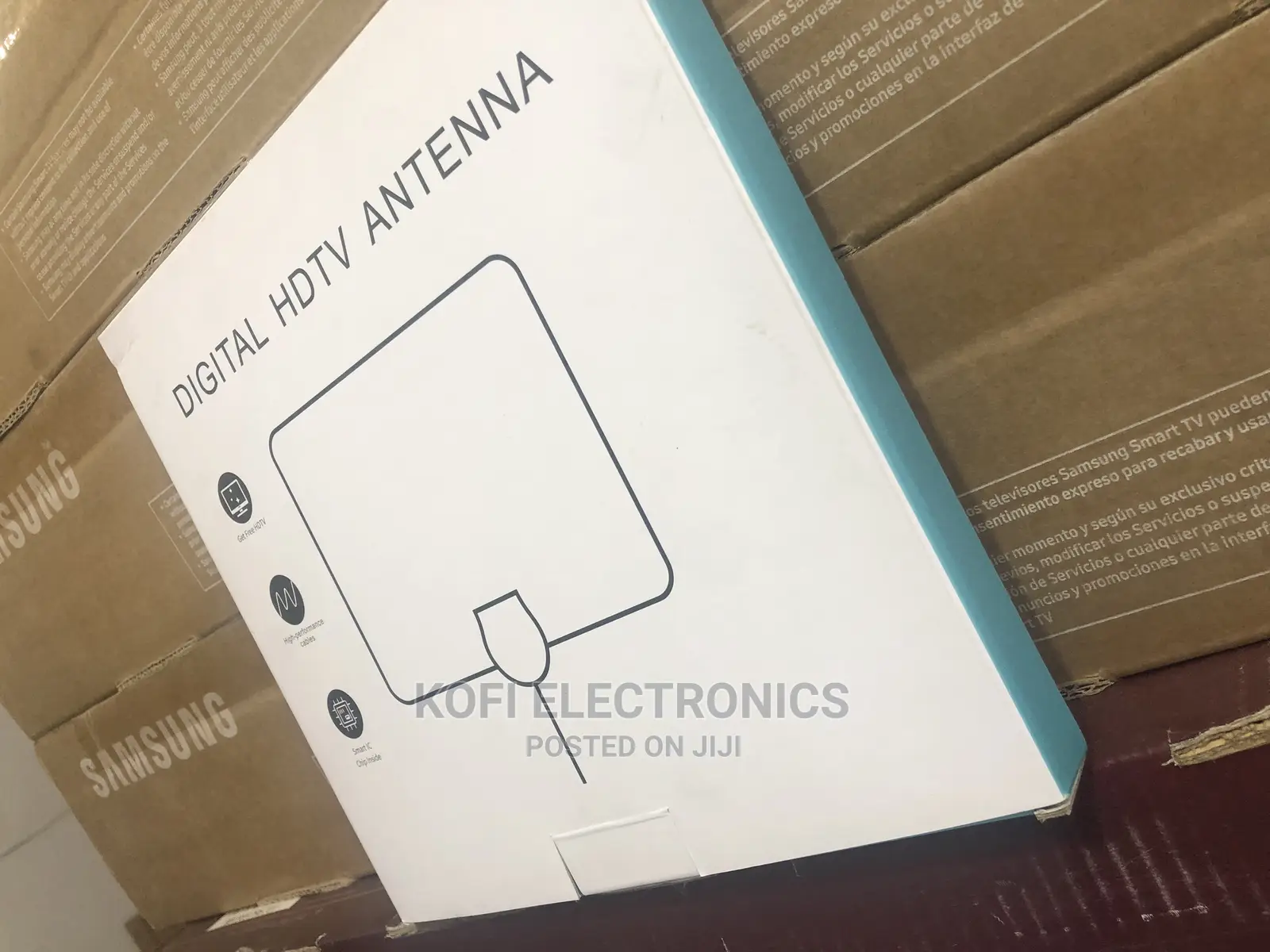High Reception Capacity Indoor Antenna