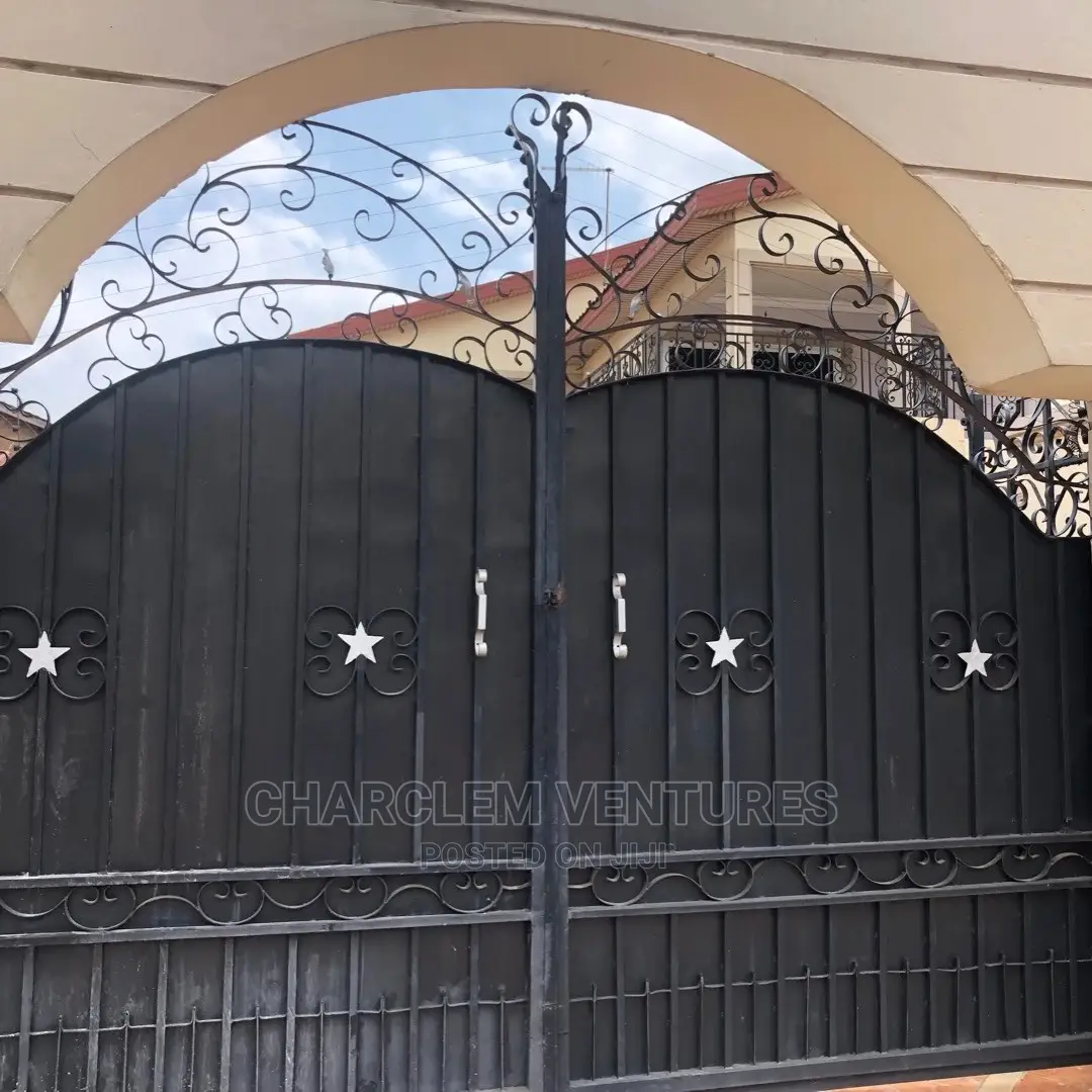 5bdrm House in East Legon for rent