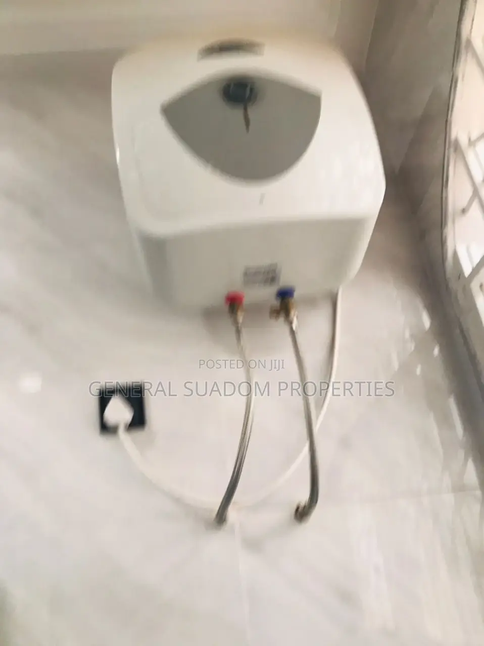 3bdrm House in Suadom Properties, Baatsona Total for rent