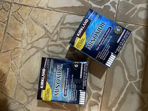 Kirkland Minoxidil Box