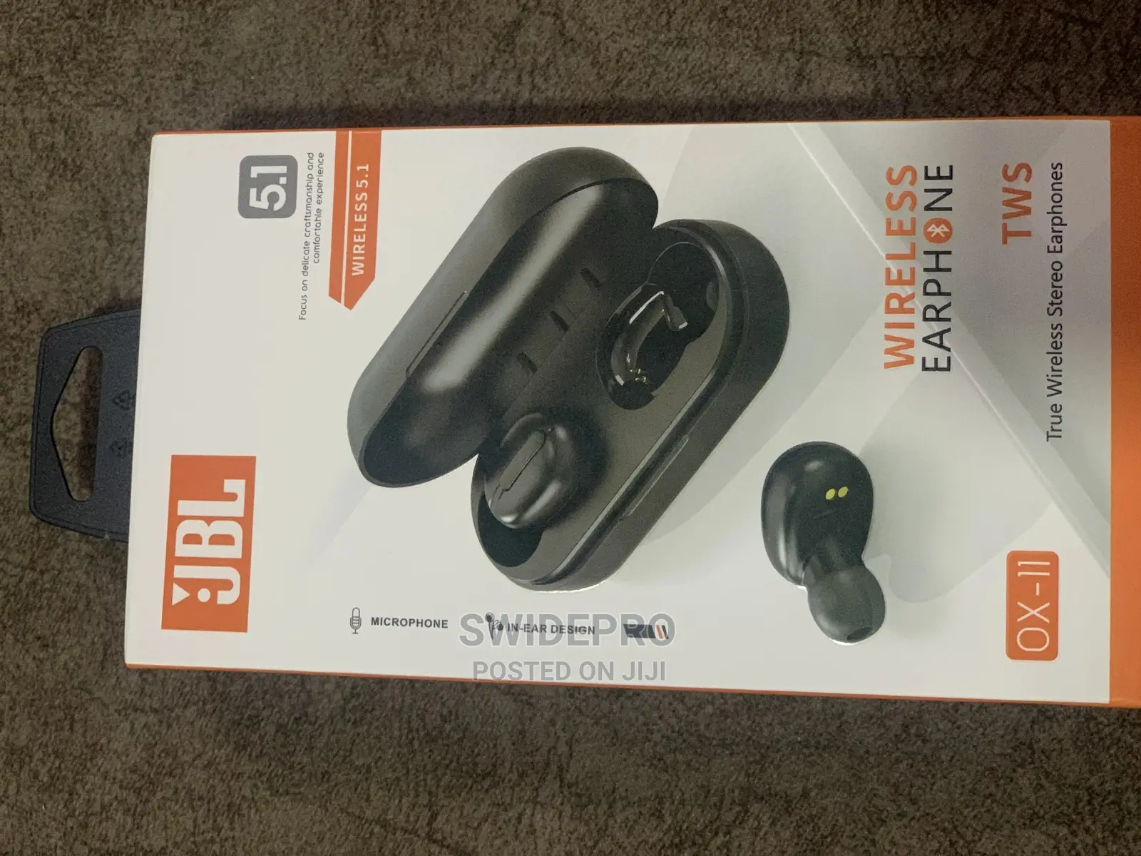 JBL TWS Bluetooth Earbuds + Charging Case