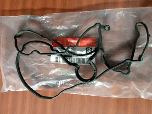 Ford Escape.6L 4L Valve Cover Gasket.