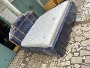 Canadian Queens Bed With Orthopedic Mattress ‍. Free Del